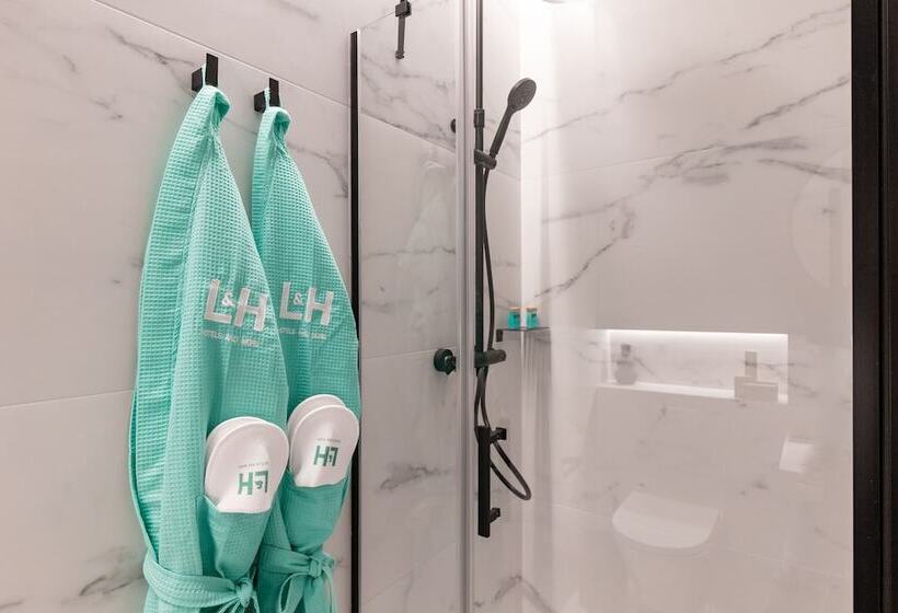 اتاق لوکس, L&h Gran Via Valencia