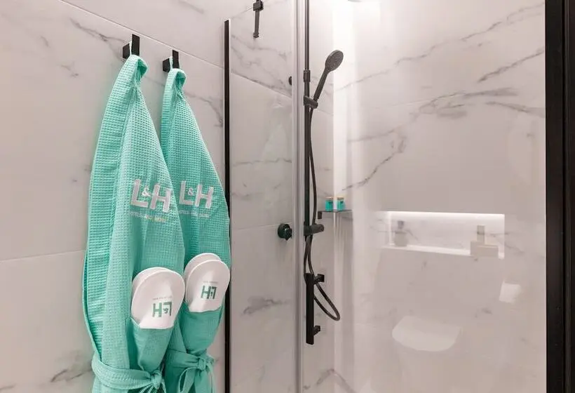 اتاق لوکس, L&h Gran Via Valencia