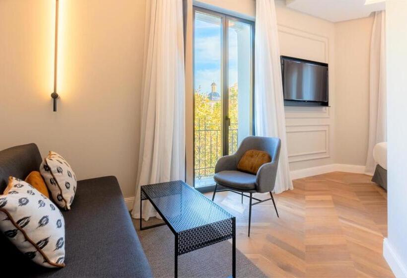 سوییت جونیور, L&h Gran Via Valencia