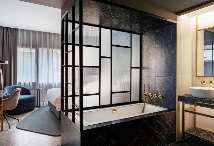 Номер Superior, Radisson Collection Bilbao