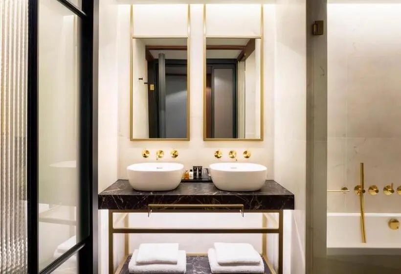 プレミアムルーム, Radisson Collection Bilbao