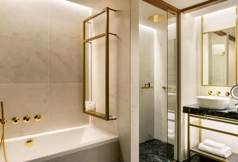 ファミリールーム, Radisson Collection Bilbao