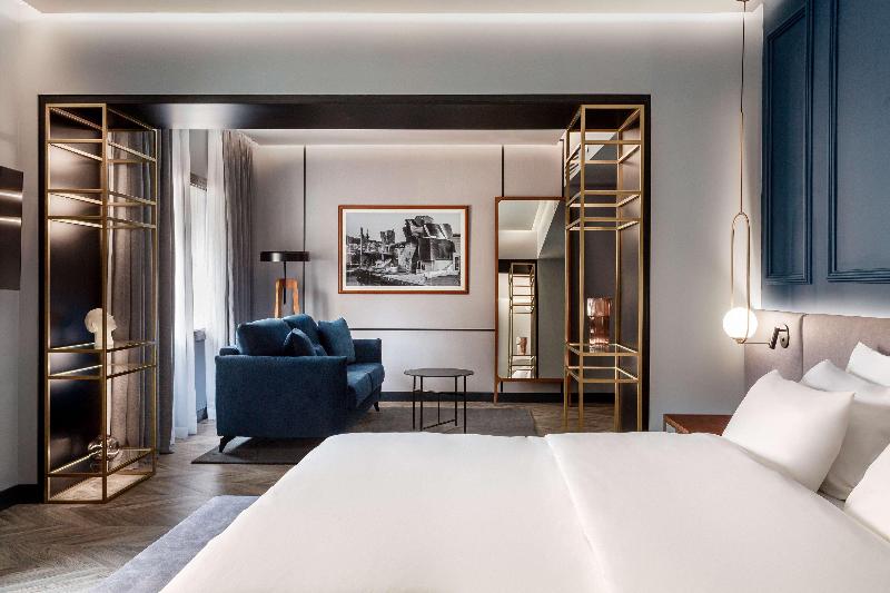 اتاق خانوادگی, Radisson Collection Bilbao