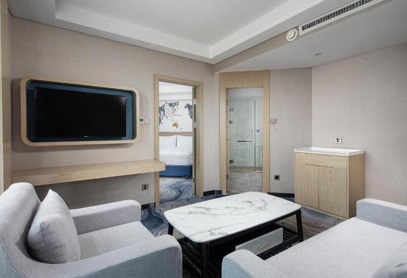 Suíte Deluxe Cama King, Ramada By Wyndham Changsha Tianxin