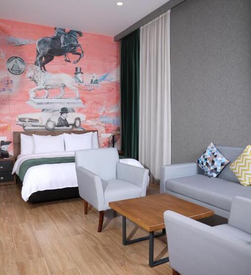 سوییت جونیور, Theory