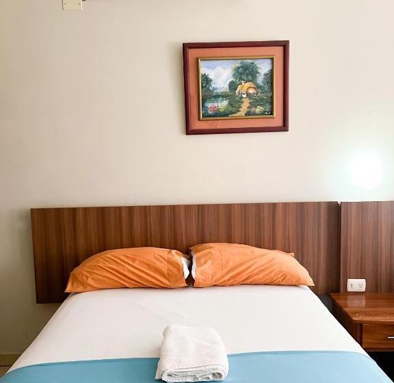 스탠다드 룸, Luz De Aurora