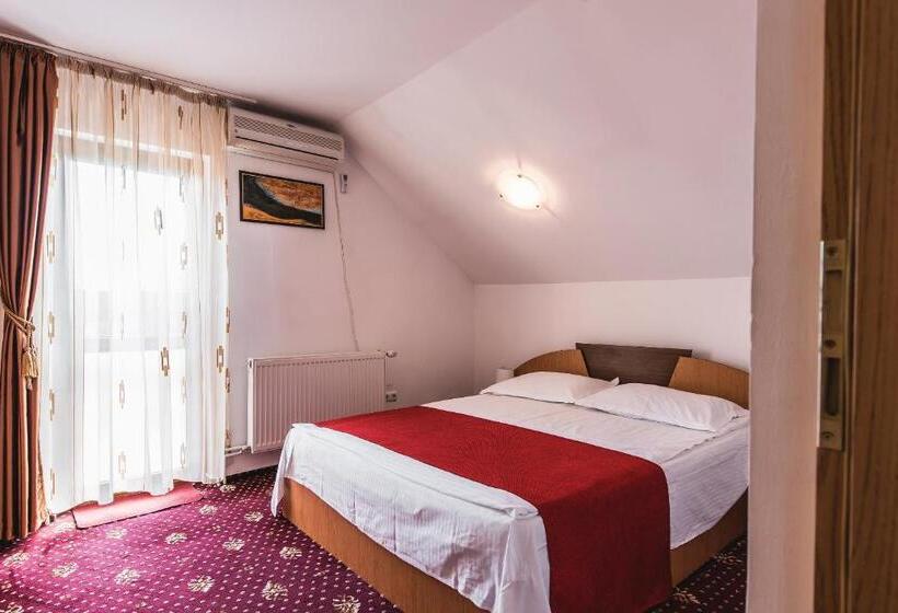 デラックスルーム, Raza De Soare