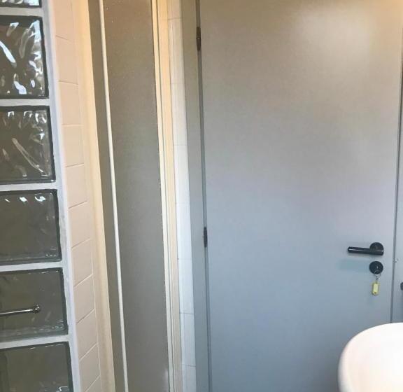 חדר אקונומי, Fontane Bianche Guest Rooms