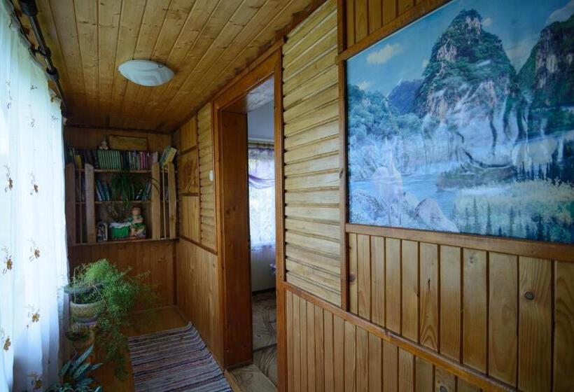 בית, 2 חדרי שינה, U Ilka