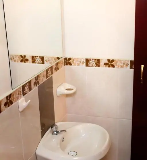 اتاق استاندارد یک نفره, Conquistador