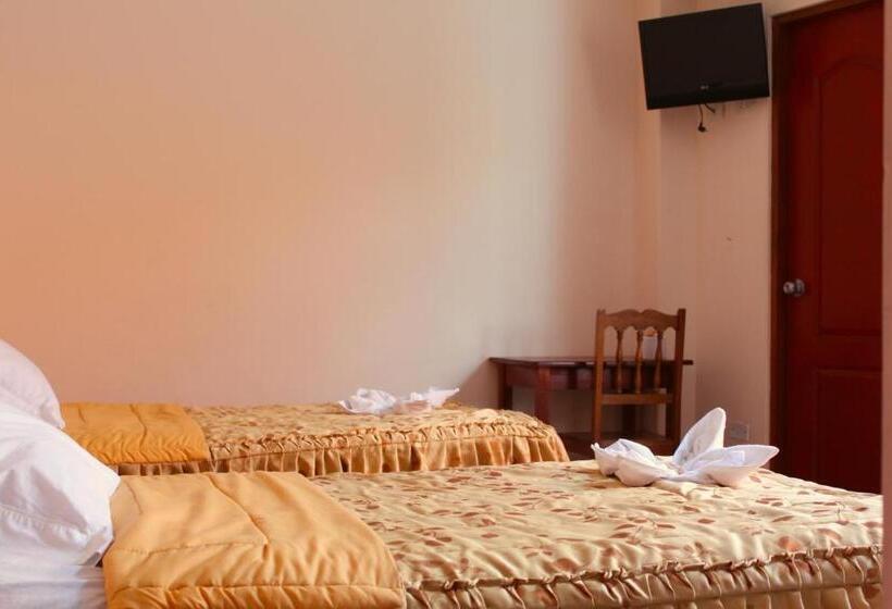 标准三人间, Conquistador