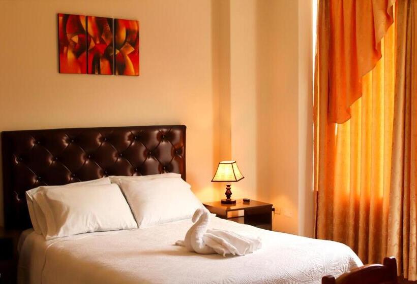 带大床的标准间, Conquistador