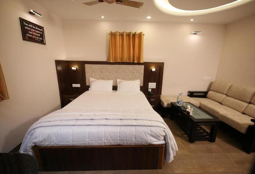 스위트, Le Emerald Residency