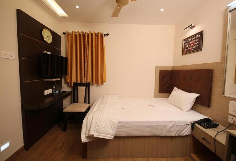 스위트, Le Emerald Residency