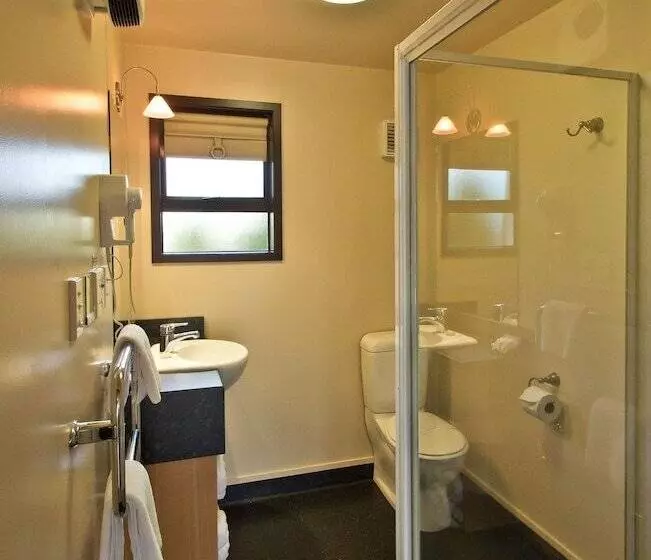 Standard-studio, Broadway Motel