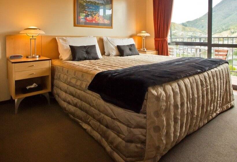 דירת אקזקיוטיב 2 חדרים, Broadway Motel