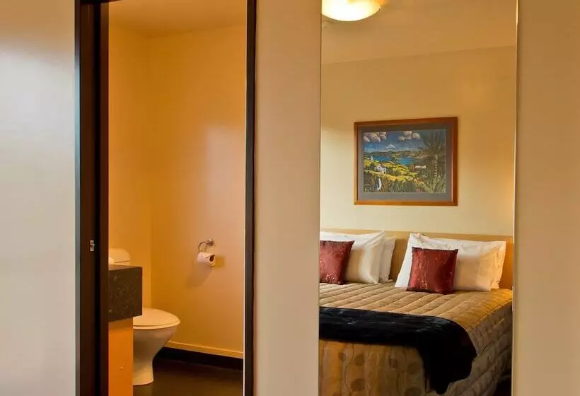 Executive-studio, Broadway Motel