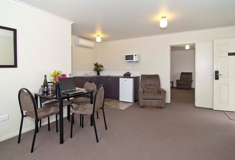 豪华套房, Bk S Pioneer Motel