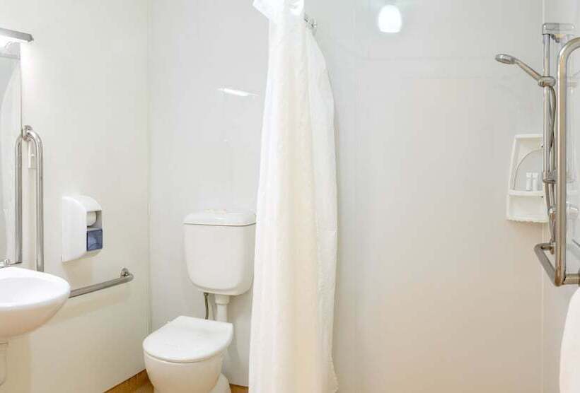 豪华工作室, Bk S Pioneer Motel