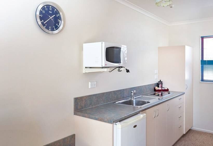 إستوديو قياسى, Bk's Rotorua Motor Lodge