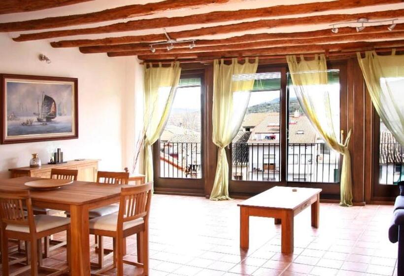 침실 3개 아파트, Palacio Del Obispo