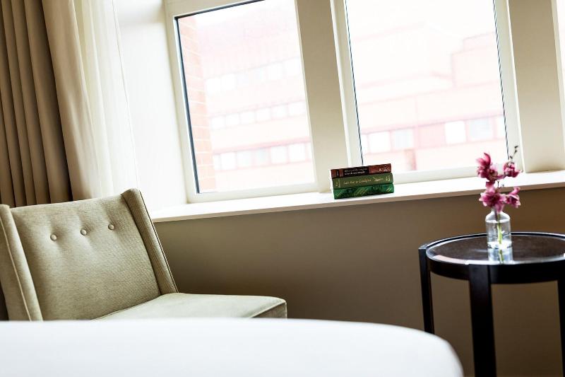 Номер Deluxe, St. Pancras Renaissance Hotel London