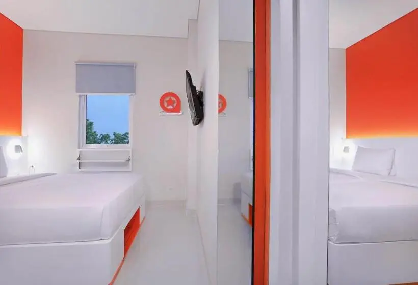 キングサイズベッドのスタンダードルーム, Starlet Hotel Bsd City