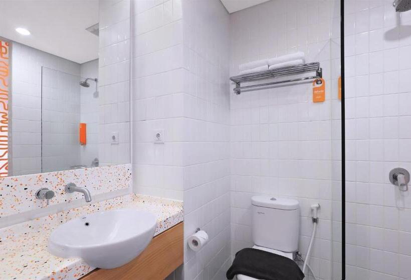Номер Superior Кровать Кинг, Starlet Hotel Bsd City