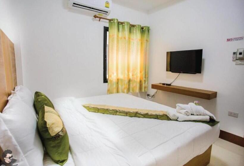 带大床的标准间, Staychill Resort