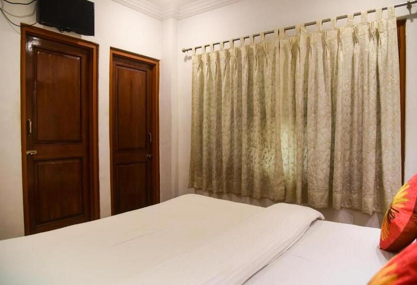 Quarto Estandar, Sajjan Villa