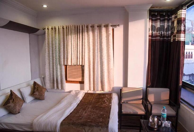 חדר סטנדרט עם מיטת קינג, Sajjan Villa