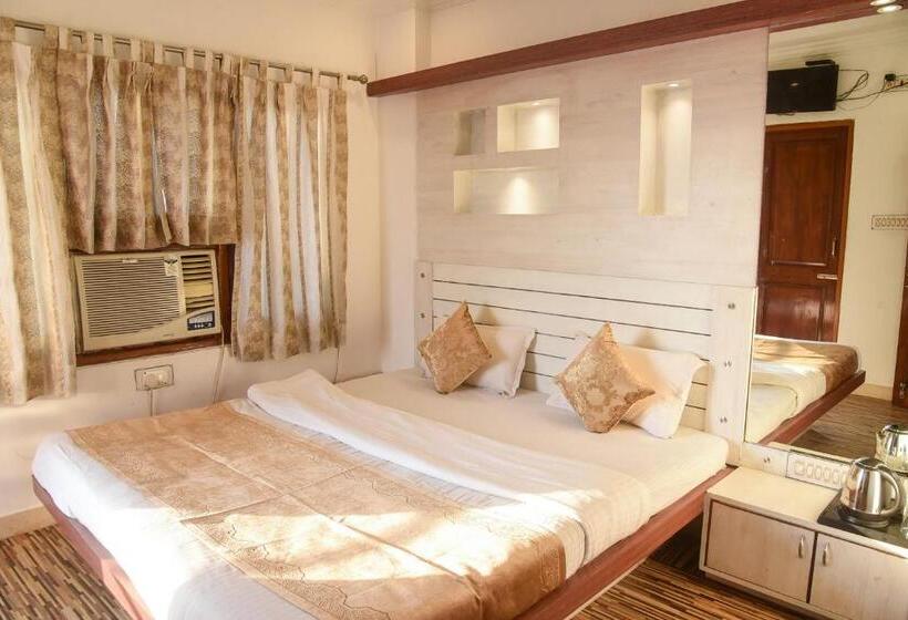 חדר סטנדרט עם מיטת קינג, Sajjan Villa