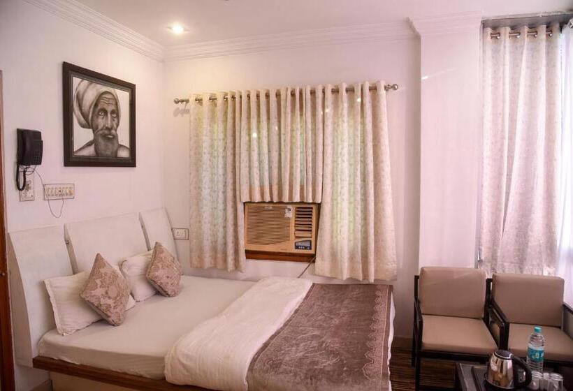 חדר סטנדרט עם מיטת קינג, Sajjan Villa