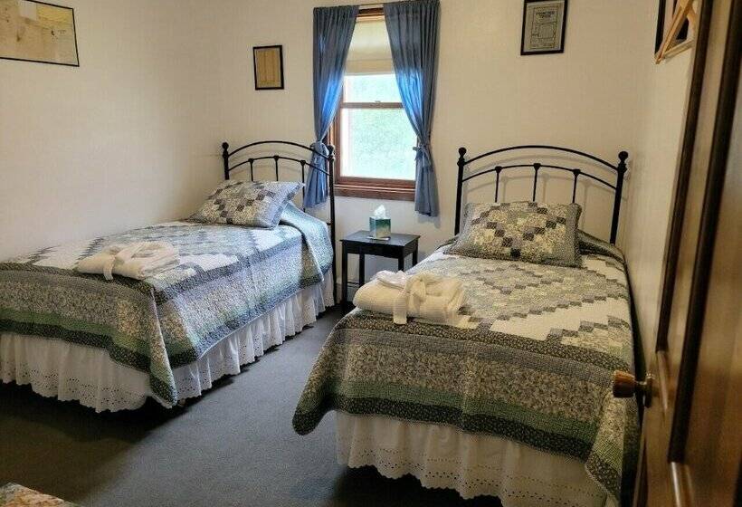 컴포트 룸, Ma Johnson S