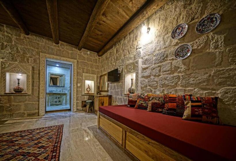 디럭스 룸, Vigneron Cave