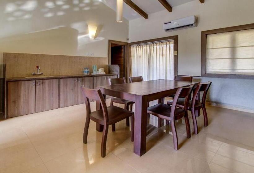 エクゼクティブスイート, Golden Landmark Green Valley Beach Resort