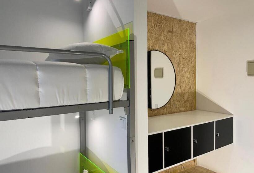 Letto in Camera Condivisa, Hi Parque Das Nações – Pousada De Juventude