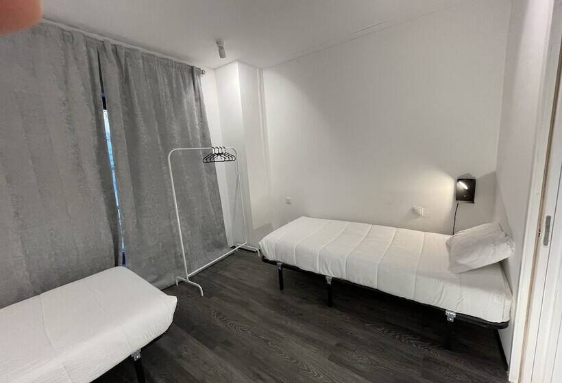 Camera Standard Accessibile ai Disabili, Hi Parque Das Nações – Pousada De Juventude