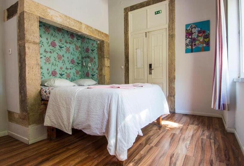 اتاق استاندارد با سرویس بهداشتی مشترک, Safestay Lisbon Bairro Alto