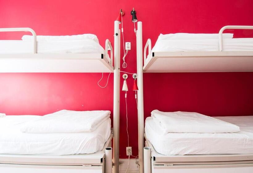 اتاق استاندارد چهارنفره با سرویس بهداشتی مشترک, Safestay Lisbon Bairro Alto