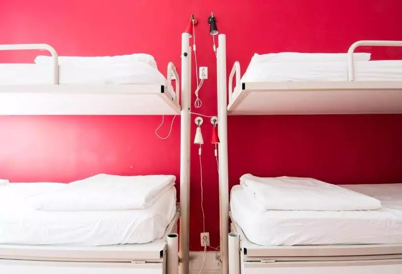 اتاق استاندارد چهارنفره با سرویس بهداشتی مشترک, Safestay Lisbon Bairro Alto