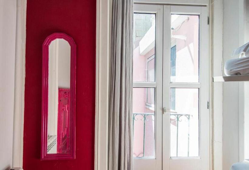 اتاق استاندارد چهارنفره با سرویس بهداشتی مشترک, Safestay Lisbon Bairro Alto