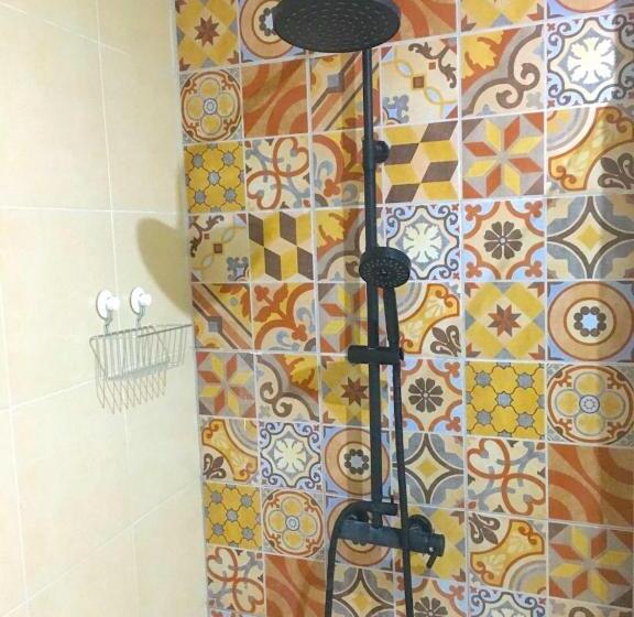 اتاق استاندارد چهارنفره با سرویس بهداشتی مشترک, Safestay Lisbon Bairro Alto