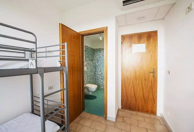 اتاق استاندارد, Safestay Pisa Centrale