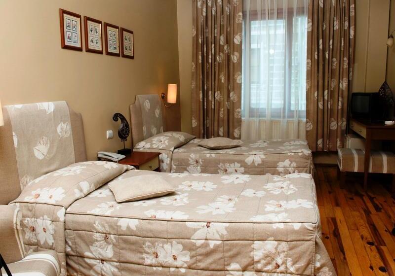 اتاق استاندارد, Youth Firenze 2000