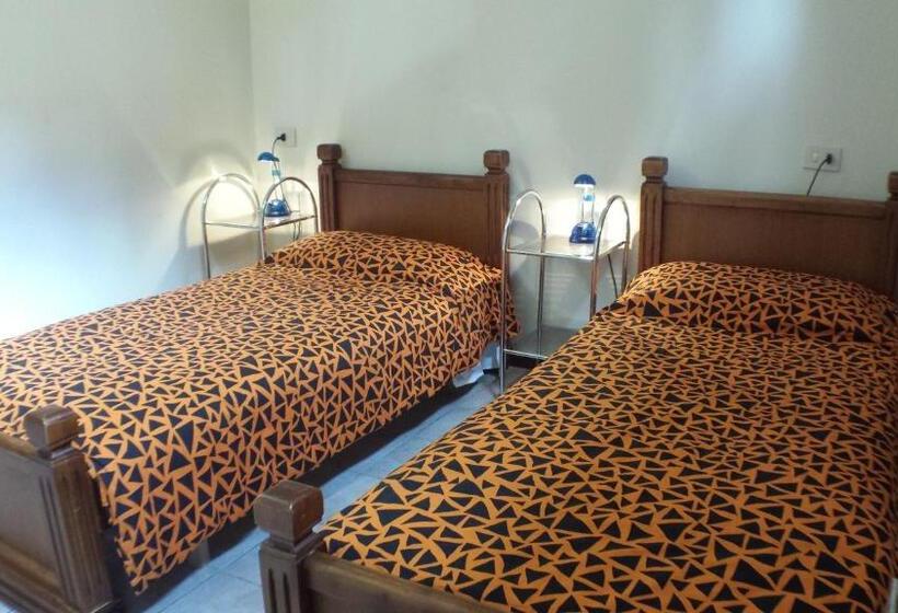 اتاق استاندارد, Youth Firenze 2000