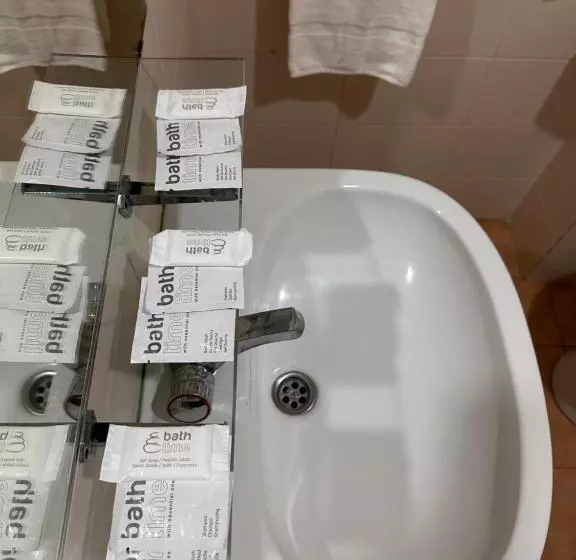 اتاق استاندارد یک تخته با سرویس بهداشتی مشترک, Hostal San Felipe