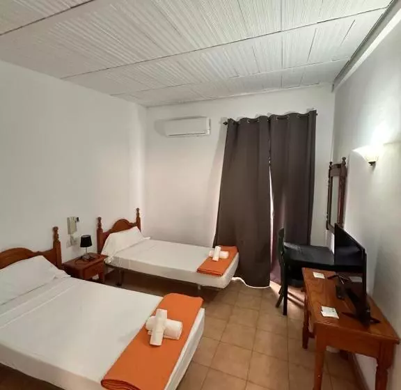 اتاق استاندارد با سرویس بهداشتی مشترک, Hostal San Felipe
