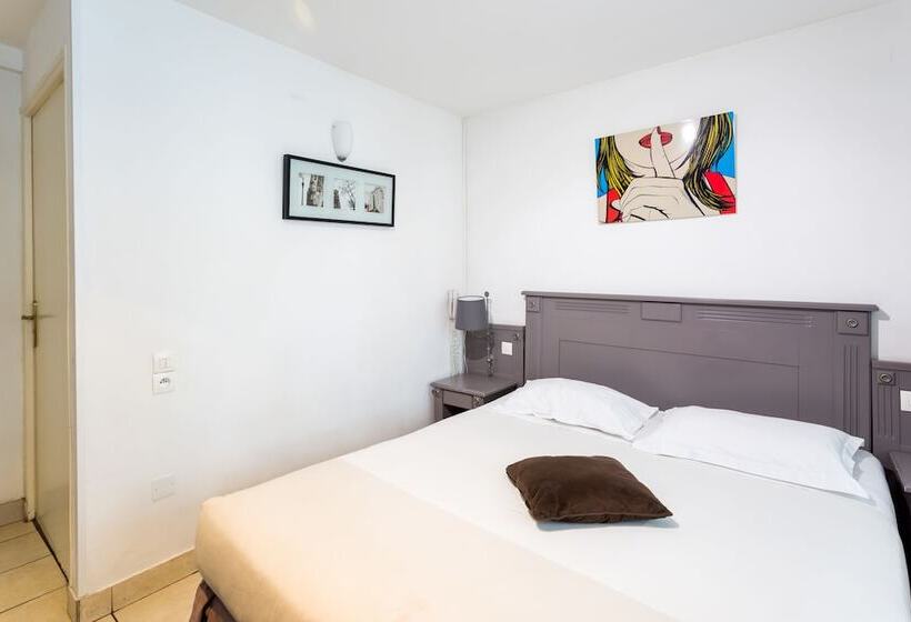 اتاق استاندارد سه نفره, Hôtel De L Europe