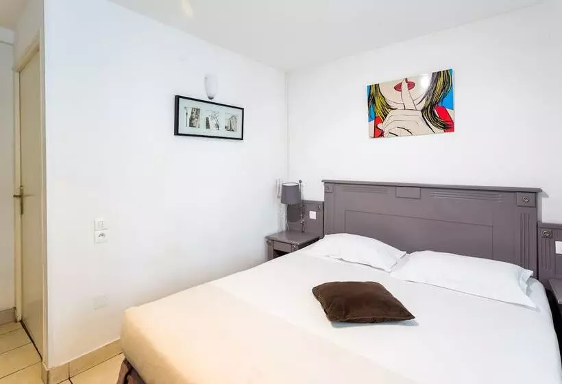 اتاق استاندارد سه نفره, Hôtel De L Europe
